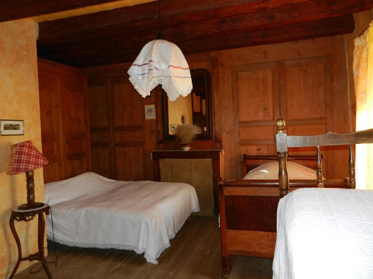 Auberge Paysanne Loubaresse  외부 사진