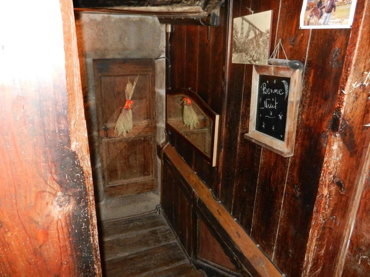 Auberge Paysanne Loubaresse  외부 사진