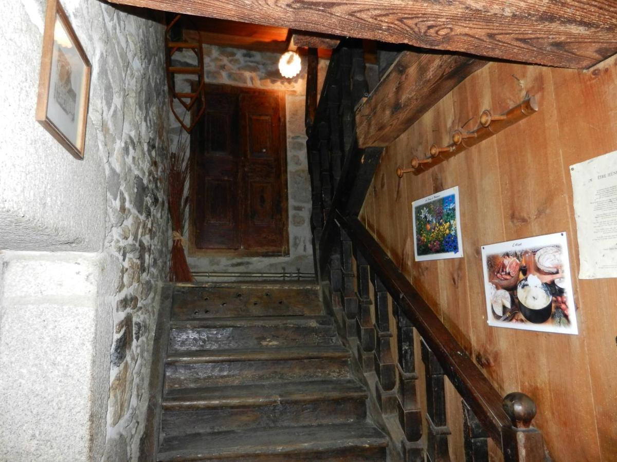 Auberge Paysanne Loubaresse  외부 사진